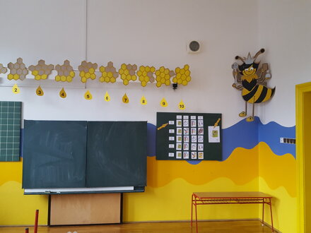 Magnetický obrázkový rozvrh hodin